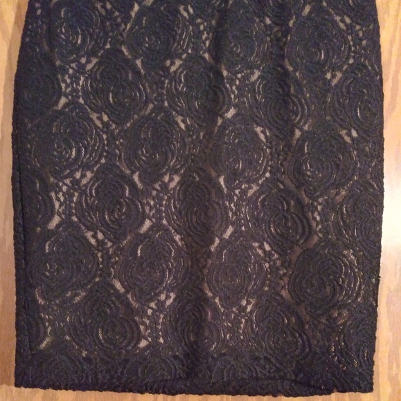 Forever 21 Lace crop top/skirt outfit - Picture 3 of 5